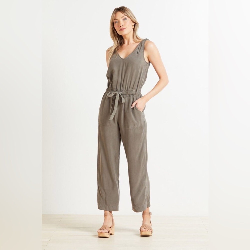 Evereve Olive Jumpsuit with Scoop Neckline and Wide Straps